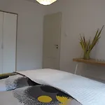 Apartment Furnished *