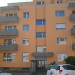 Apartment Swiss Star District 11 - Self Check-in
