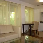 Apartment Swiss Star District 11 - Self Check-in *