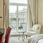 Savoy Baur En