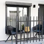 Cosmopolitan Seefeld Apartment *