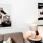 Cosmopolitan Seefeld Apartment *