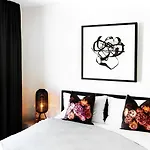 Apartment Cosmopolitan Seefeld Zurich