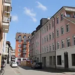 Stay2Night City Center Hostel