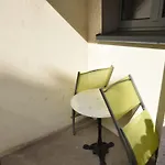 Very Centrally Located Studio - Crown 15