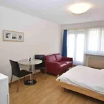 City Studio - Crown 22