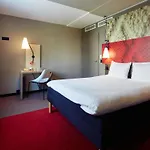 Ibis Zuerich Messe Airport