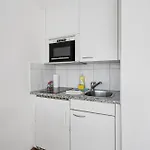 Apartment Charming In The Center - Crown 23 Zurich