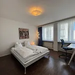 2Br Near Lake - Flower 23