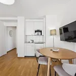Nice Studio In The City Center - Crown 21