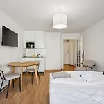 Apartment - Crown 32 *