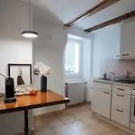 Charming Historical Apartment In Zurich City Center Oldtown