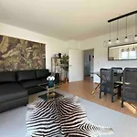 Kaya Zurich Apartment 4B