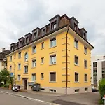 Saint Suite Zuerich - 90 Qm, 3 Schlafzimmer, Balkon & Kostenloser Parkplatz