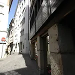 Room In Famous Area - Stork 31