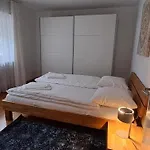 Executive 2 Bd Flat In Center - Hoesch 1 *
