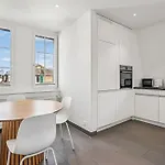 Exclusive Feel-good Oasis In Art Nouveau Style! - Sophia 1 Apartment *