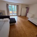 Center City Flats With Balcony - Rigi