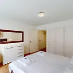 Charming 1Bd Flat - Old Town Uz1