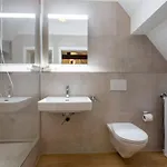 Nest Suite 1 King Bed Near Zuerich Hb