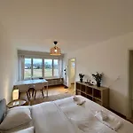 Cozy Studio In Witikon District