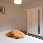 Leaf Apartment In Zurich Oerlikon