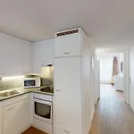 Charming 1Bd Flat - Old Town Uz1