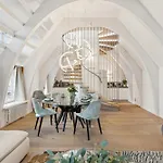 Old Town Diamond Penthouse Ac Private Rooftop