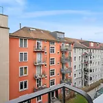 - Crown 22 Apartment