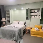 Modern Living, Luxe Studio Zurich
