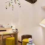 Platzhirsch Zuerich - Downtown Boutique Hotel & Sushi Lounge