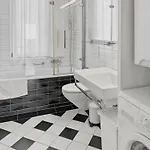 Amazing 2Br Near Lake - Flower 33