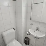 Beautiful, Quite And Very 2 Bedroom Flat Apartment
