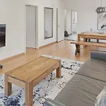 Beautiful, Quite And Very 2 Bedroom Flat * Zurich