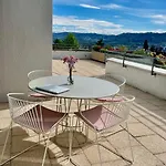 Luxury, Quiet Flat Overlooking Zurich