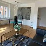 Kaya Zurich Apartment Sapphire