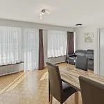 Very 1br Flat With Sunny Balcony - Sky4 Apartment *