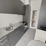 1Br - Great Starting Point For Tourists - Mill 324