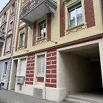 Elegant Seefeld Apt - Walk To Lake And Center