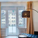 Zh Gold 1 - Hitrental Apartment