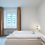 Zh Gold 1 - Hitrental Apartment