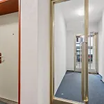 Exclusive Near Center - Color 4 * Zurich