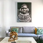 Chic Boutique Loft Apartment *