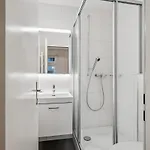 Exclusive Near Center - Color 4 Zurich