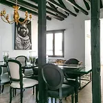 Apartment Chic Boutique Loft *