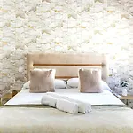 Chic Boutique Loft *