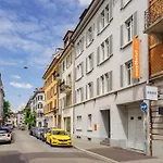 Easyhotel Zuerich City Centre