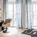 Cosmopolitan Seefeld Apartment *