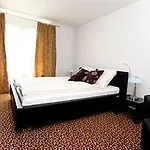 Dienerstrasse 3*