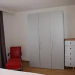 Apartment Hammer